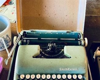 Vintage Smith Corona Typewriter 