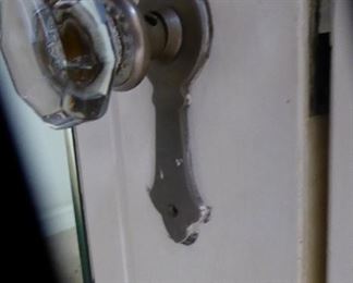 For price or more info, copy & paste link below: https://beforeudemo.com/sales-event/wilmette-house-demolition-sale/