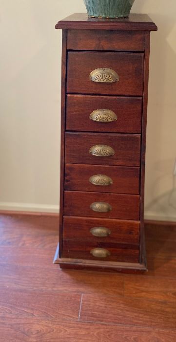 Cool Wood Multi Drawer Cabinet 