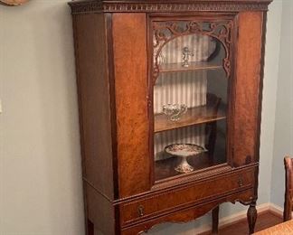 Beautiful Display Cabinet 