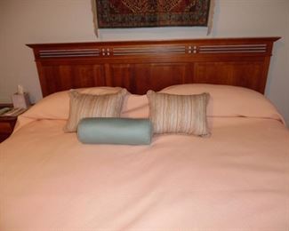 Wonderful KING SIZED Sleep Number bed