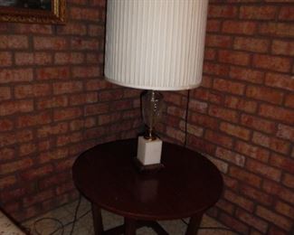 Complete your 70's look with this amazing lamp and side table