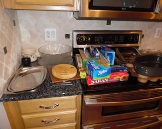 Plenty of cleaning and packing supplies too