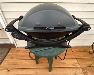 WEBER Tabletop Grill