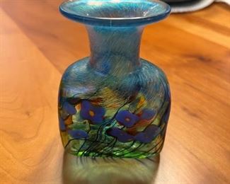 Beautiful signed Robert Held art glass vase