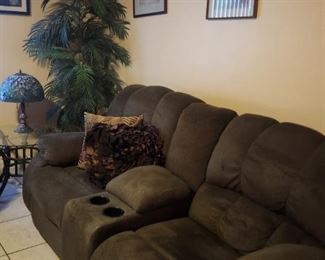 Sofa recliner (FANTASTIC PRICE!!!)