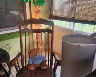 teddy and rocker,, lighted palm tree