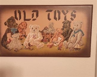 Teddy bear wall decor