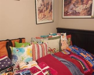 decorative pillows and throws