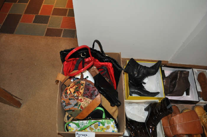 DBH Southampton PA “Pickers” estate sale, MCM, Jewelry, Tools, Christmas, Books, More..