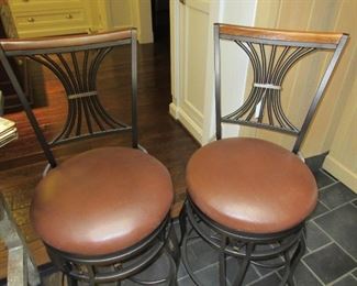 2 Bar Stools