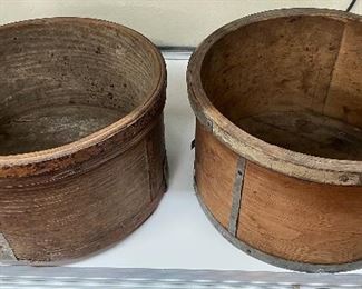 Primitive Wooden Measures