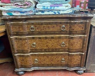 Royal Doulton Dresser