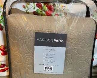 Madison Park Twin/XL Coverlet Set $24.00