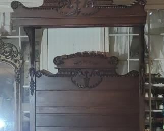 Mahogany 1/2 Tester Bed - Crescent Line New Orleans