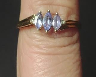 10 K Gold & Tanzanite Ring