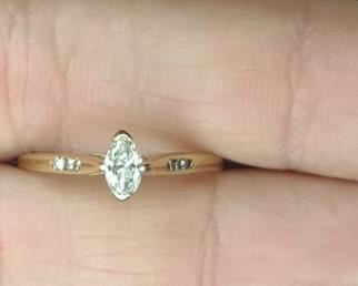 14k Gold & Diamond Ring. Center Stone 1/4 Ct