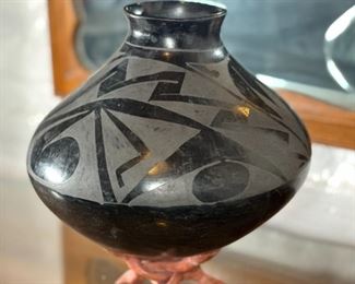 Unsigned San Ildefonso Pueblo Pottery Black on Black Pot Native American Vintage	8 x 10.5in diameter.	
