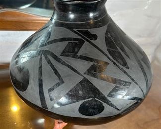 Unsigned San Ildefonso Pueblo Pottery Black on Black Pot Native American Vintage	8 x 10.5in diameter.	
