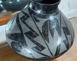 Unsigned San Ildefonso Pueblo Pottery Black on Black Pot Native American Vintage	8 x 10.5in diameter.	
