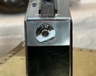 Zenith Trans-Oceanic Royal 1000 Shortwave Radio Vintage Transistor	10 x 12.5 x 5in	HxWxD
