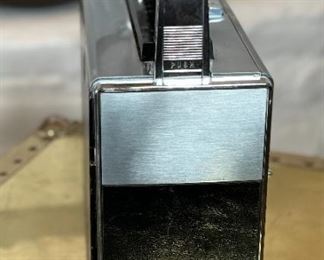 Zenith Trans-Oceanic Royal 1000 Shortwave Radio Vintage Transistor	10 x 12.5 x 5in	HxWxD
