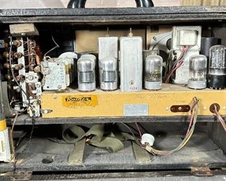 Zenith Trans-Oceanic 8G005YT tube Shortwave Radio	11 x 17.5 x 7.35in	HxWxD
