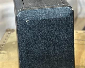 Zenith Trans-Oceanic 8G005YT tube Shortwave Radio	11 x 17.5 x 7.35in	HxWxD
