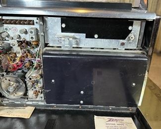 Zenith Trans-Oceanic Royal 3000-1 Shortwave Radio	10 x 12.5 x 5.2in	HxWxD
