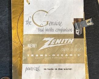 Zenith Trans-Oceanic B600 Tube Shortwave Radio	11.5 x 17.2,5 x 8in	HxWxD
