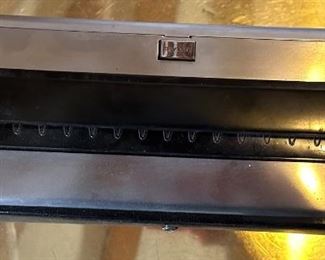 Zenith Trans-Oceanic Royal 3000-1 Shortwave Radio #2	10.25 x 12.5 x 5in	HxWxD
