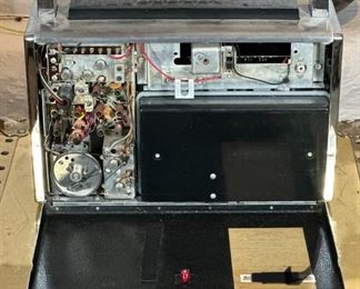 Zenith Trans-Oceanic Royal 3000-1 Shortwave Radio #2	10.25 x 12.5 x 5in	HxWxD
