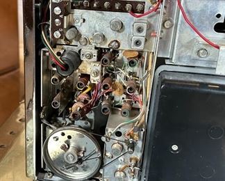 Zenith Trans-Oceanic Royal 3000-1 Shortwave Radio #2	10.25 x 12.5 x 5in	HxWxD
