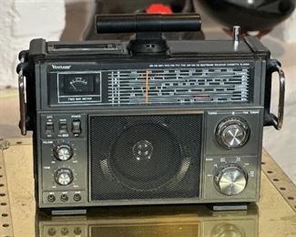 Vintage Venturer 2959-2C Multiband Receiver Radio w Cassette Player	11 x 14 x 5in	HxWxD
