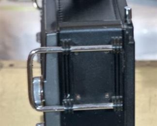 Vintage Venturer 2959-2C Multiband Receiver Radio w Cassette Player	11 x 14 x 5in	HxWxD
