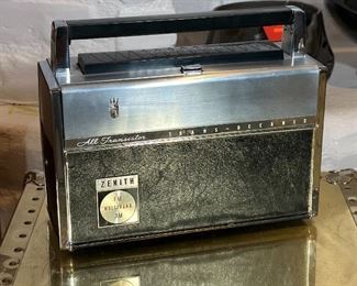 Zenith Trans-Oceanic Royal 3000-1 Shortwave Radio#3	10.25 x 12.5 x 5in	HxWxD
