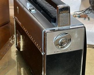 Zenith Trans-Oceanic Royal 3000-1 Shortwave Radio#3	10.25 x 12.5 x 5in	HxWxD
