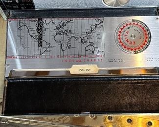 Zenith Trans-Oceanic Royal 3000-1 Shortwave Radio#3	10.25 x 12.5 x 5in	HxWxD
