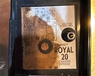 Zenith Royal 20 Radio in box	1.5 x 5.5 x 4.25in	HxWxD
