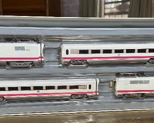 Marklin 3371 DB ICE Inter City Experimental Train Set. ICE Inter City Experiment Ho H0 Märklin	Box: 2x25.75x7.25in	HxWxD
