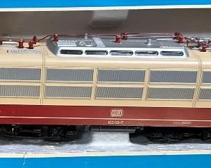 Marklin 3058 HO Red and Cream Electric Locomotive. DB BR151 Toy Train  Märklin	Box: 2.5x10.5x4in	HxWxD
