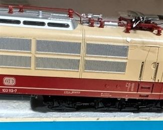 Marklin 3058 HO Red and Cream Electric Locomotive. DB BR151 Toy Train  Märklin	Box: 2.5x10.5x4in	HxWxD
