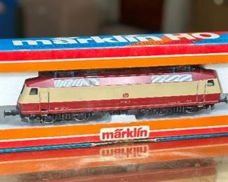 Marklin HO 3153 Train Engine Electric Locomotive in Box  Toy Train  Märklin	Box: 2x13x4in	HxWxD
