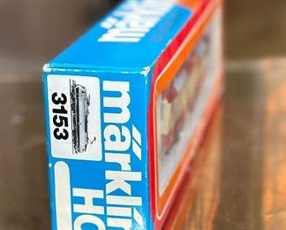 Marklin HO 3153 Train Engine Electric Locomotive in Box  Toy Train  Märklin	Box: 2x13x4in	HxWxD
