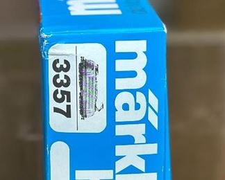 Marklin 3357 HO DB BR103 Electric Locomotive Blue/Cream Toy Train  Märklin	box: 2x10.5x4in	HxWxD
