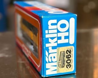 Marklin  3062 HO F7 Classic Diesel RIO GRAND Locomotive Toy Train Märklin	Box: 2x9.5x3.75	HxWxD
