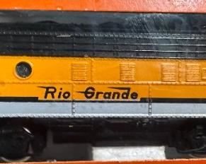 Marklin  3062 HO F7 Classic Diesel RIO GRAND Locomotive Toy Train Märklin	Box: 2x9.5x3.75	HxWxD
