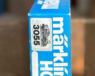 Marklin 3055 HO Scale Electric Locomotive Toy Train Märklin 1216	Box: 2x10.5x3.75	HxWxD
