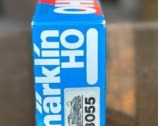 Marklin 3055 HO Scale Electric Locomotive Toy Train Märklin 1216	Box: 2x10.5x3.75	HxWxD
