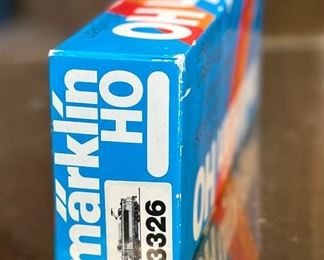Marklin 3326 HO Scale Electric Locomotive Toy Train Märklin 1631	Box: 2x10.5x3.75in	HxWxD
 